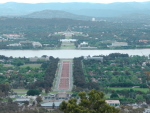 Canberra, Parlament vom Mount Ainsley